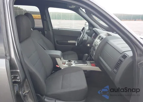 2012 Ford Escape Xlt z USA, uszkodzony, nr VIN 1FMCU9D78CKB67479